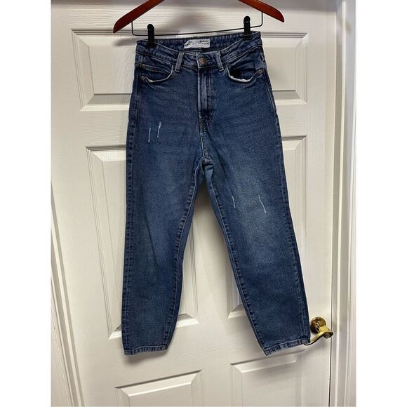 Stradivarius Mom Slim Taper Leg Jeans sz 6 EUC - Picture 1 of 7